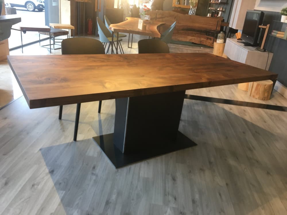 Which solid wood to choose for the table