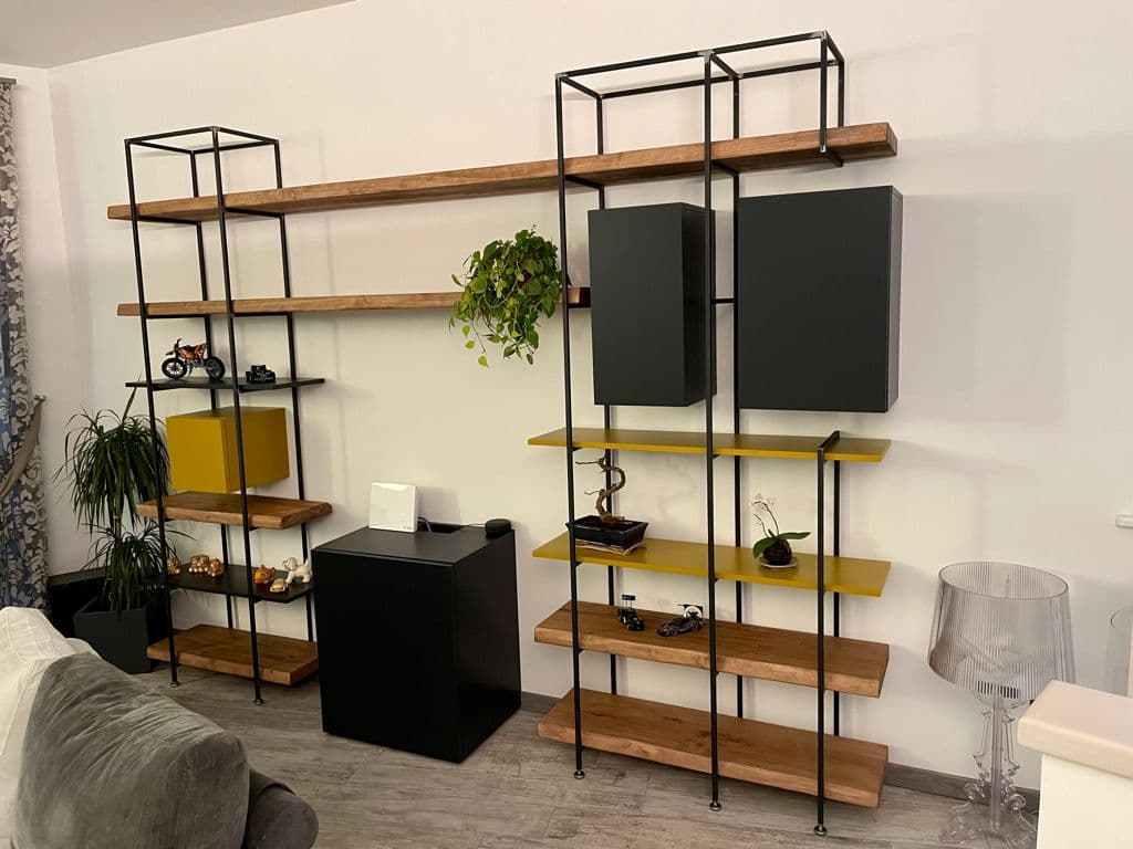 arredi in legno in salotto