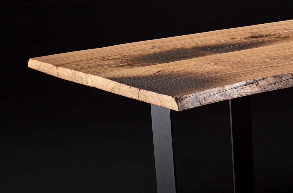 Come prendersi cura del legno massello nel tempo