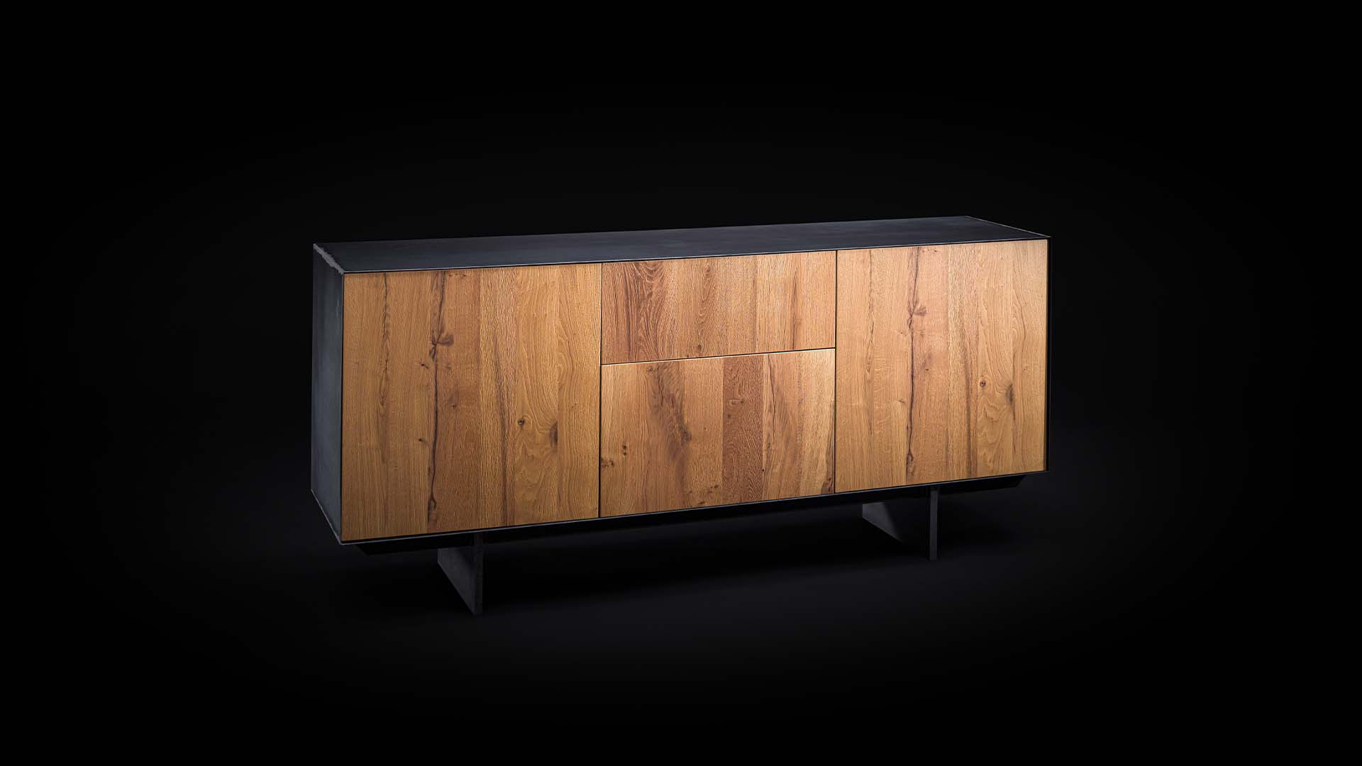 Sideboard in oak veneer