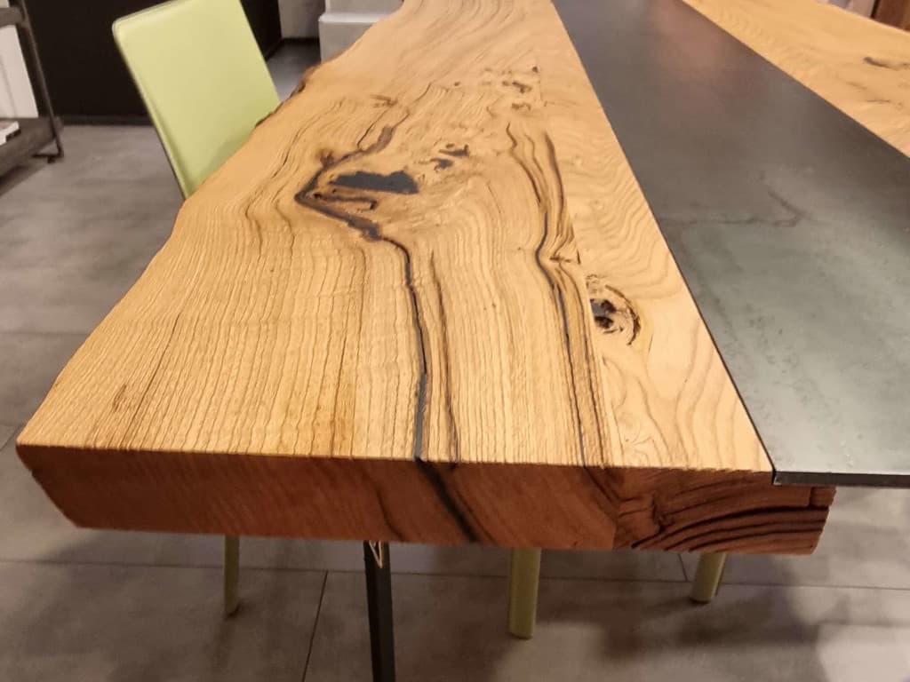 Bold combinations with wood for unique experiences