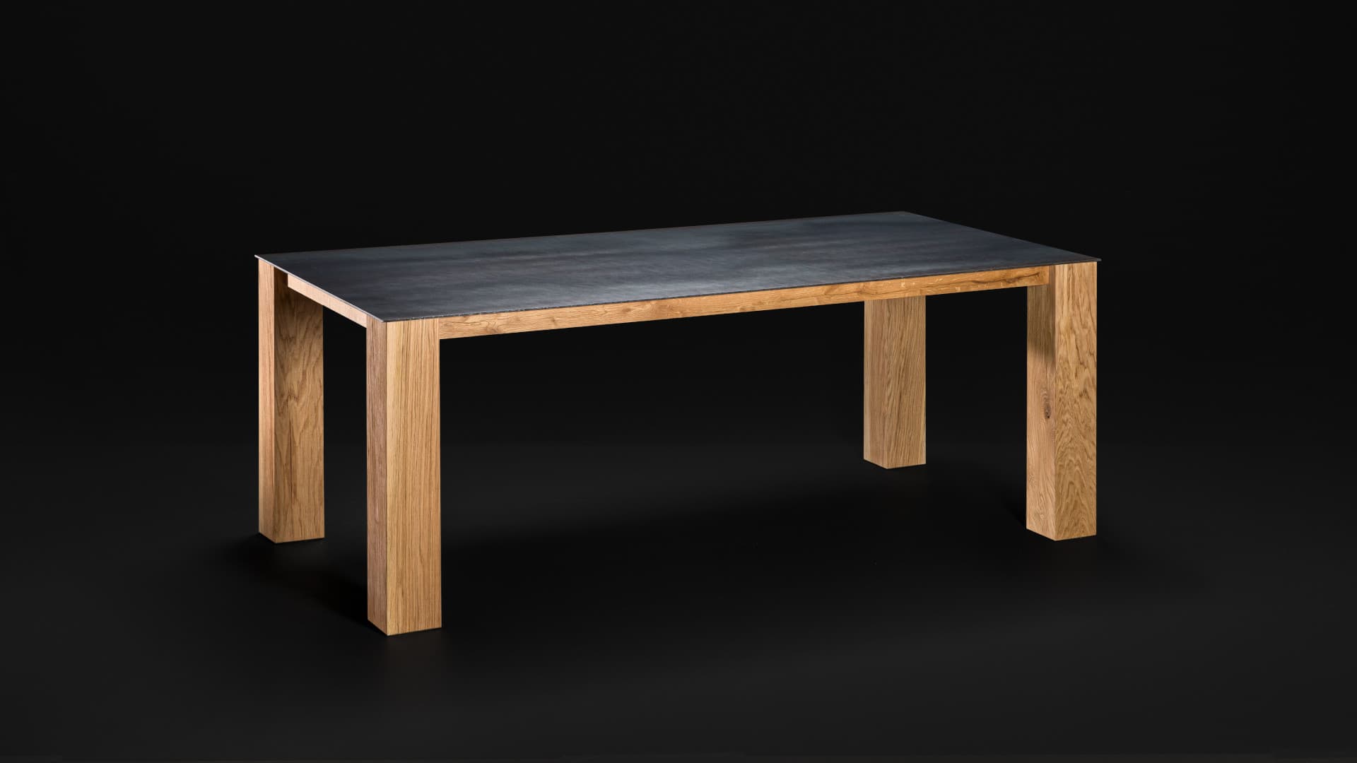 Iron Wood – Tavolo in essenza di Rovere e Ferro