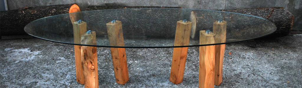 Tavolo legno massello cedro e cristallo