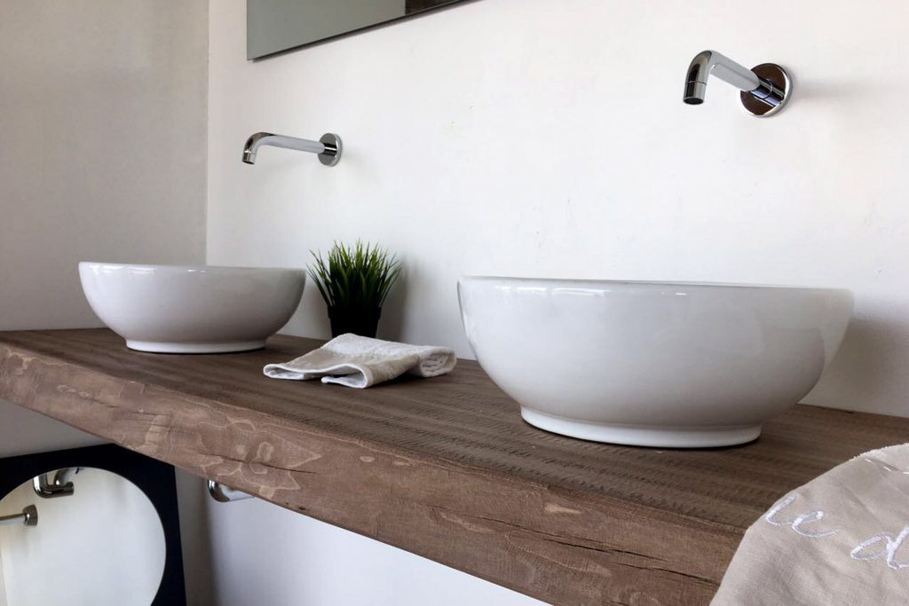arredo in legno massello