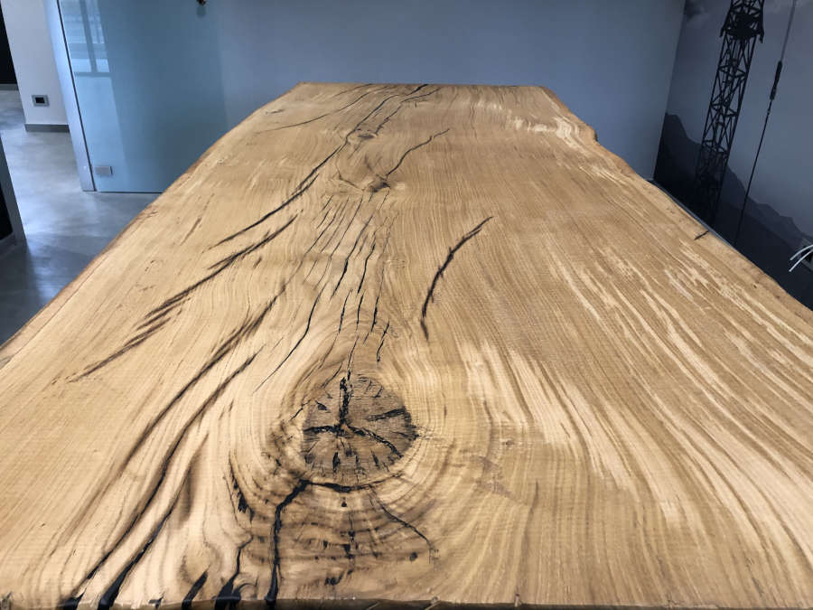 tavolo in legno massello